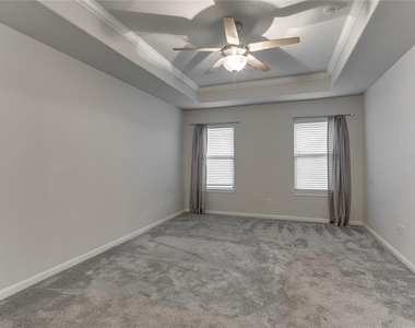 18316 Bridlington Drive - Photo Thumbnail 15