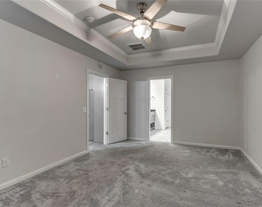 18316 Bridlington Drive - Photo Thumbnail 16
