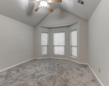 18316 Bridlington Drive - Photo Thumbnail 22