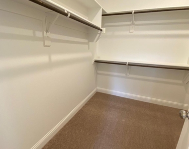 6245 Rainbow Valley Place - Photo Thumbnail 15