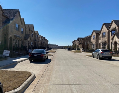 6245 Rainbow Valley Place - Photo Thumbnail 20