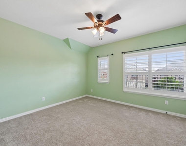 908 Mist Flower Drive - Photo Thumbnail 33