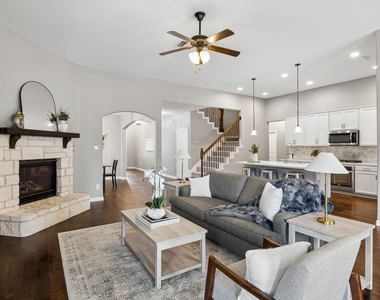 908 Mist Flower Drive - Photo Thumbnail 11