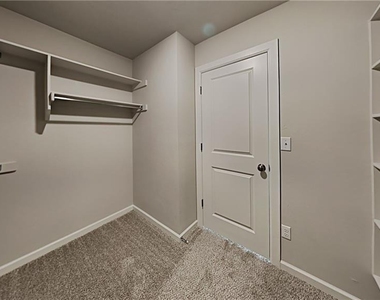 489 Hardesty Drive - Photo Thumbnail 16