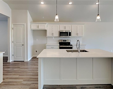 489 Hardesty Drive - Photo Thumbnail 5
