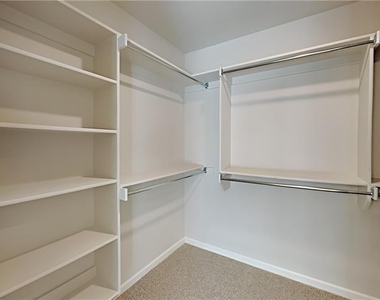 489 Hardesty Drive - Photo Thumbnail 15