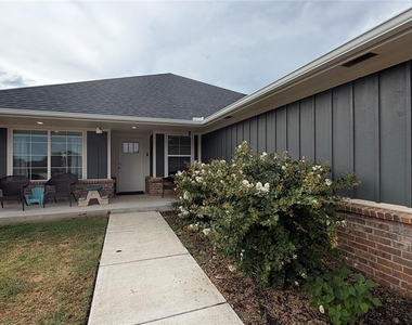 489 Hardesty Drive - Photo Thumbnail 1