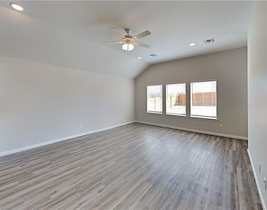 489 Hardesty Drive - Photo Thumbnail 7