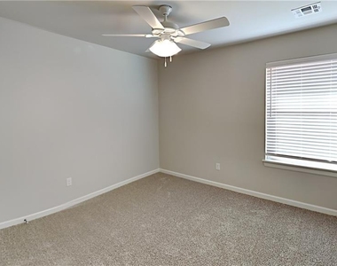 489 Hardesty Drive - Photo Thumbnail 11