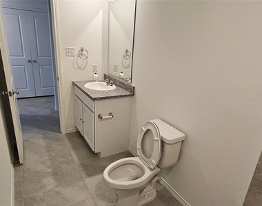 9205 Grackle Place - Photo Thumbnail 22