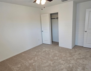 9205 Grackle Place - Photo Thumbnail 14
