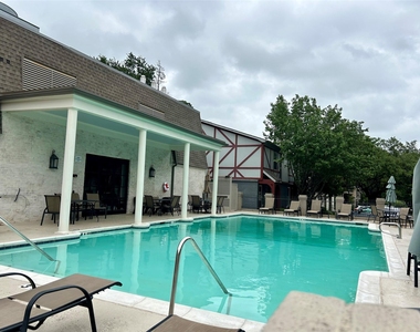 15922 Stillwood Street - Photo Thumbnail 12