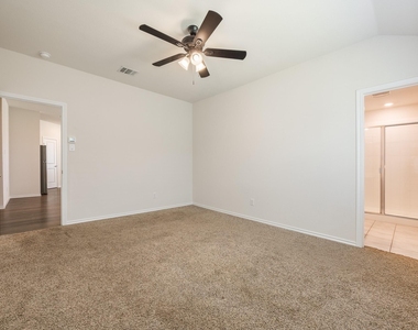 3002 Shetland Street - Photo Thumbnail 18