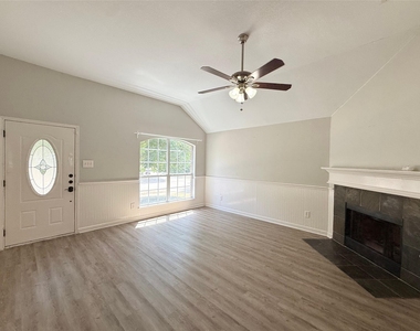 9120 Newport Lane - Photo Thumbnail 2