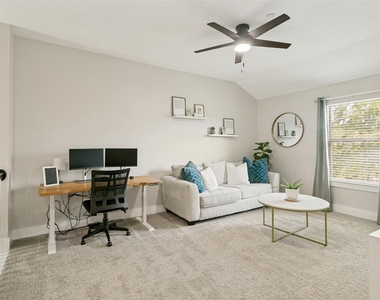 4603 Penelope Lane - Photo Thumbnail 10
