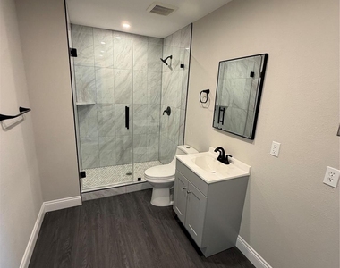 2579 Springvale Drive - Photo Thumbnail 1
