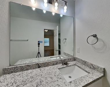 2729 Mountain Lion Drive - Photo Thumbnail 9