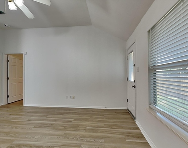 2729 Mountain Lion Drive - Photo Thumbnail 2