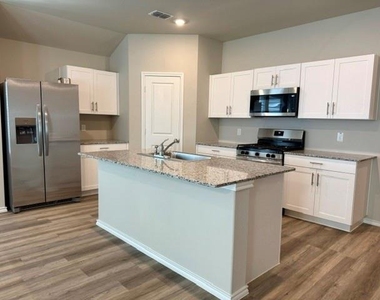 2716 Flowers Drive - Photo Thumbnail 5
