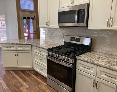 2212 Heatherton Place - Photo Thumbnail 16