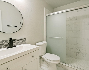 429 Angler Drive - Photo Thumbnail 5