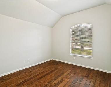 429 Angler Drive - Photo Thumbnail 7