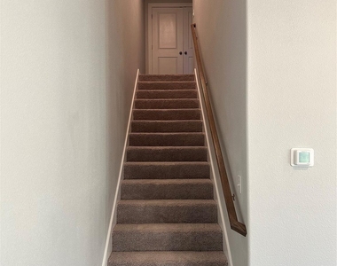 1702 E Powell Avenue - Photo Thumbnail 9