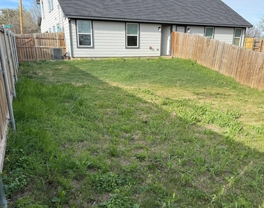 1702 E Powell Avenue - Photo Thumbnail 15