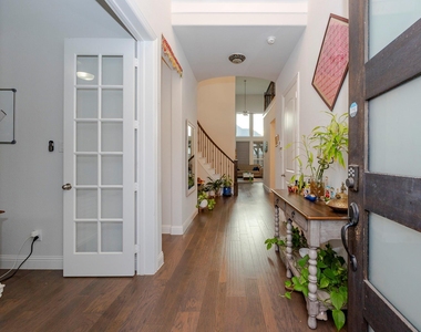10081 Oxbow Avenue - Photo Thumbnail 4