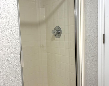 1310 Mcanear Court - Photo Thumbnail 12