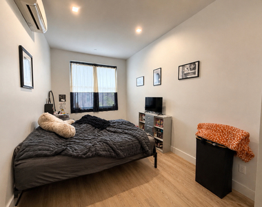 3208 Glenwood Road - Photo Thumbnail 5