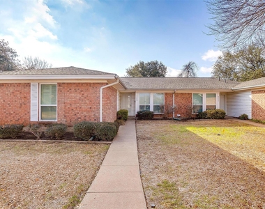 4409 Altamesa Boulevard - Photo Thumbnail 2