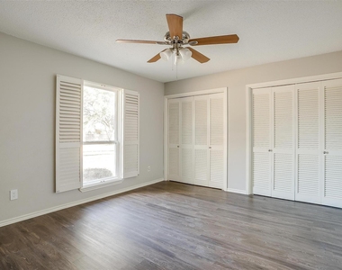 4409 Altamesa Boulevard - Photo Thumbnail 16