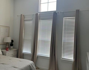 2621 Chablis Drive - Photo Thumbnail 21