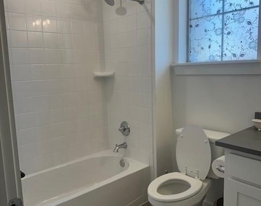 2621 Chablis Drive - Photo Thumbnail 10