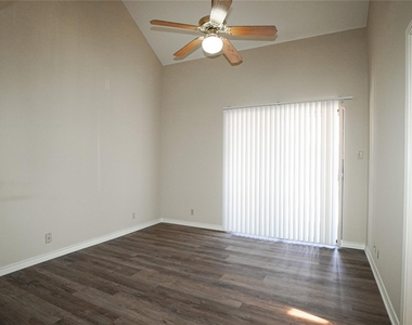 1220 Signal Ridge Place - Photo Thumbnail 10