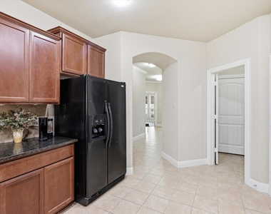 609 Racine Drive - Photo Thumbnail 9