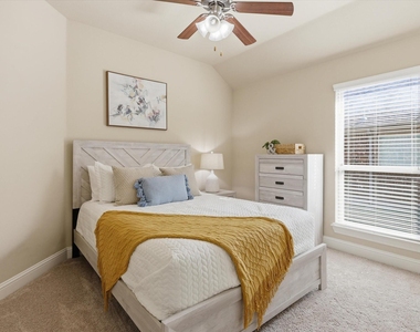 609 Racine Drive - Photo Thumbnail 23