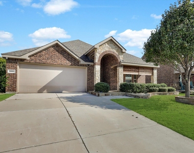 609 Racine Drive - Photo Thumbnail 2