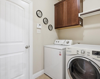 609 Racine Drive - Photo Thumbnail 10