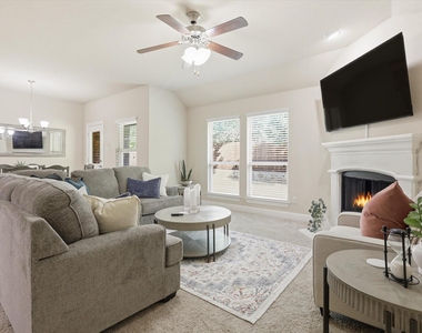 609 Racine Drive - Photo Thumbnail 12
