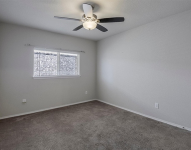 10521 Hartley Lane - Photo Thumbnail 13