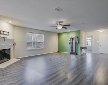 10521 Hartley Lane - Photo Thumbnail 5