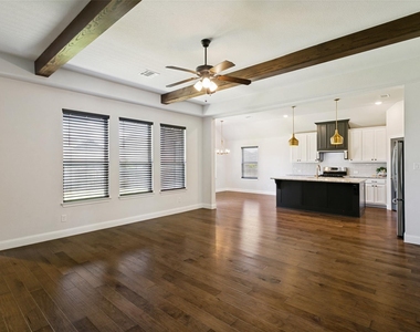 817 Highlands Avenue - Photo Thumbnail 4