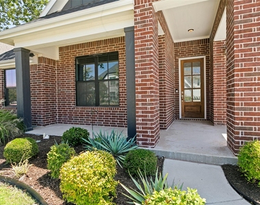 817 Highlands Avenue - Photo Thumbnail 1