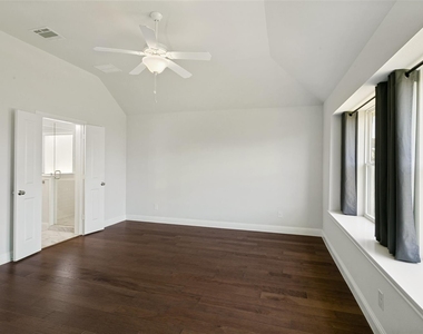 817 Highlands Avenue - Photo Thumbnail 11