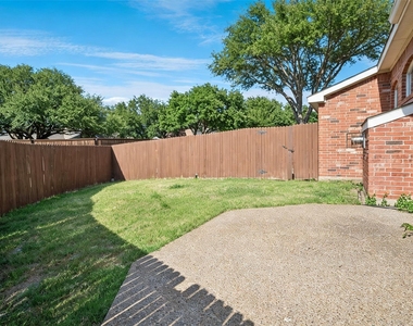 528 Blackfield Drive - Photo Thumbnail 32