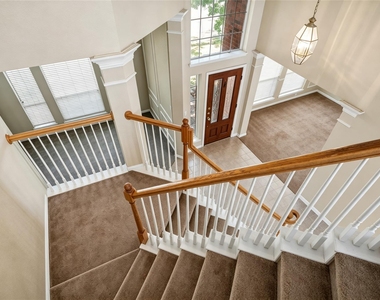 528 Blackfield Drive - Photo Thumbnail 2