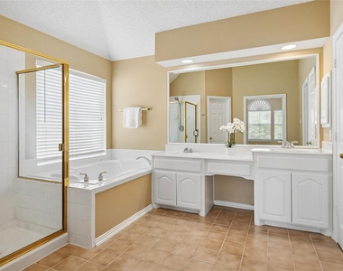 528 Blackfield Drive - Photo Thumbnail 24