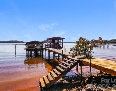 17120 Belle Isle Drive - Photo Thumbnail 14